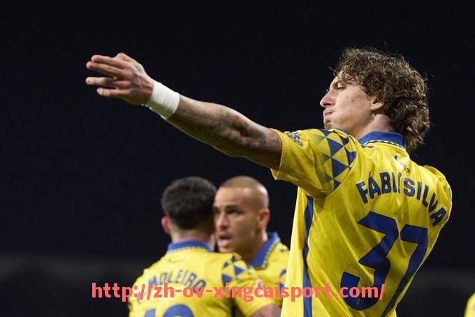 杏彩体育-2019年4月18日中超联赛焦点赛事与精彩进球盘点