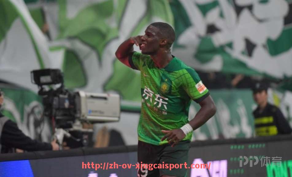 杏彩体育-英超赛季最佳阵容球员名单及球员表现评价